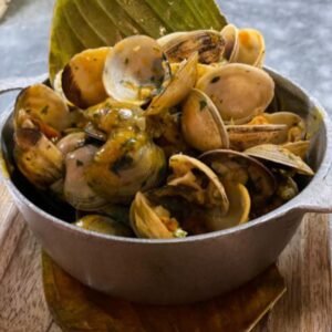 Almejas al Ajillo